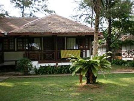 Duta Sands Beach Resort クアンタン エクステリア 写真