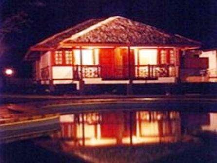 Duta Sands Beach Resort クアンタン エクステリア 写真