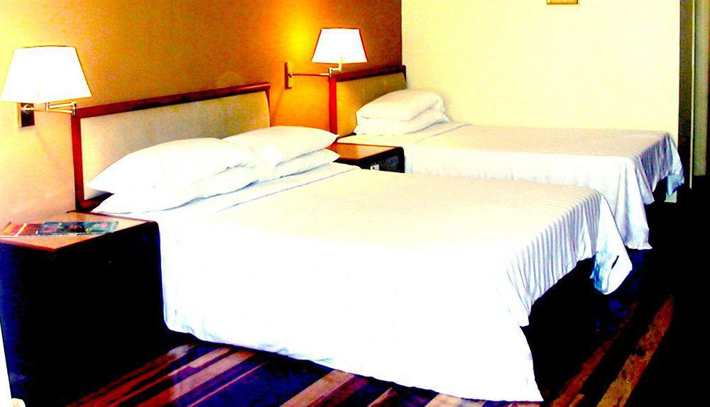 Duta Sands Beach Resort クアンタン 部屋 写真